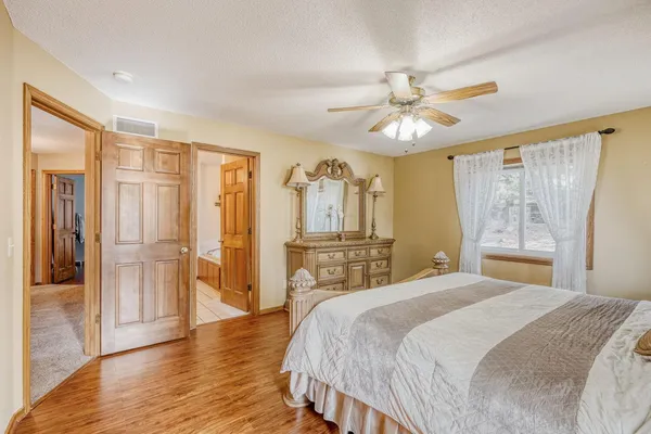 $599,900 | 4120 Minnesota Lane North, Plymouth, MN 55446