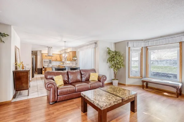 $599,900 | 4120 Minnesota Lane North, Plymouth, MN 55446