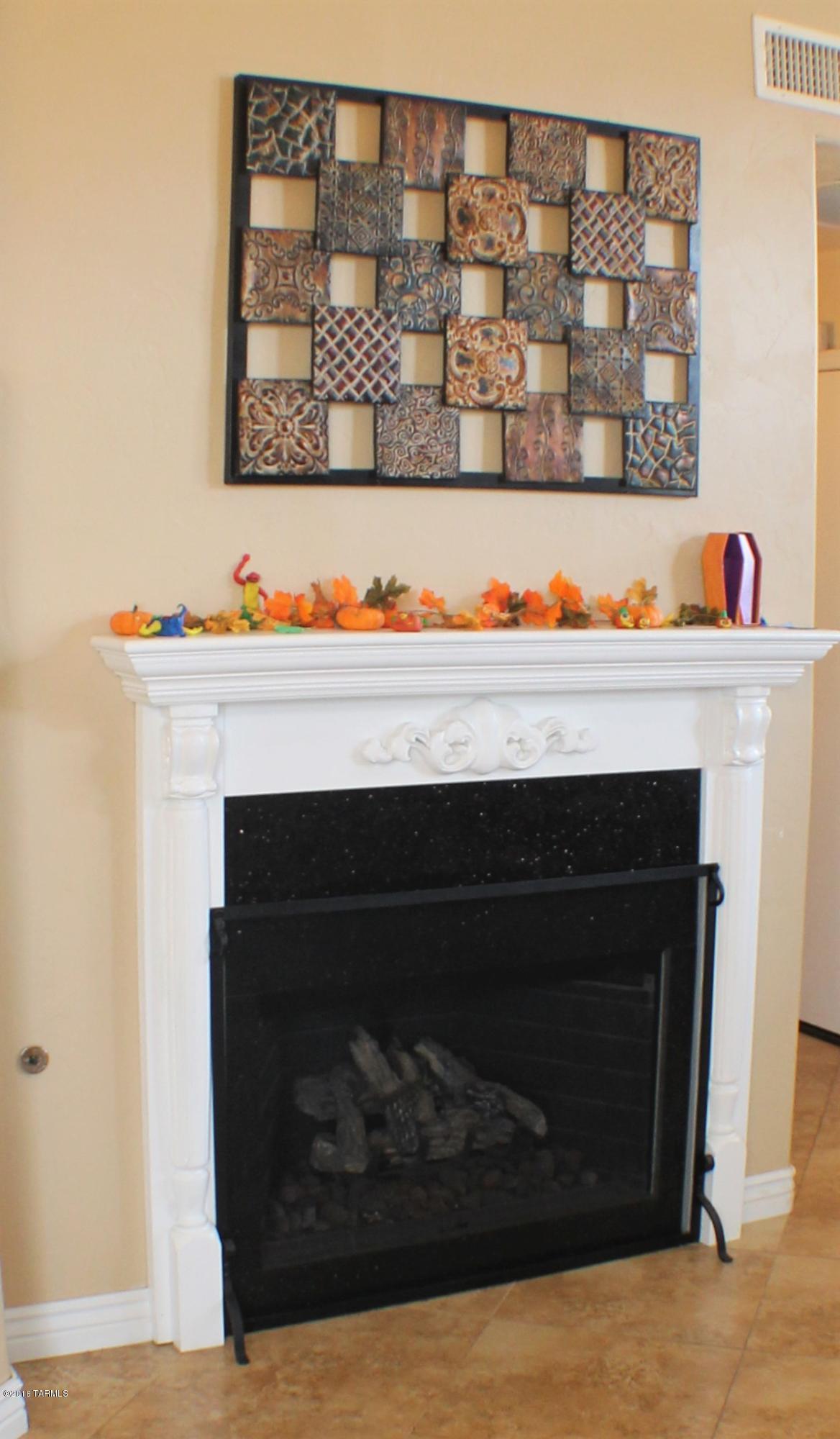8848 East Meadow Spring Place Tucson, AZ 85747 - Photo 9 of 50
