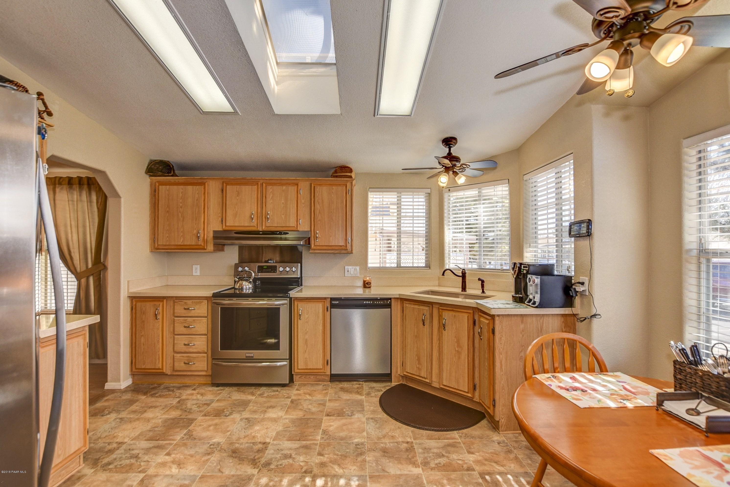 12120 East Obsidian Loop Road Dewey, AZ 86327 - Photo 8 of 23 008_Spacious Kitchen