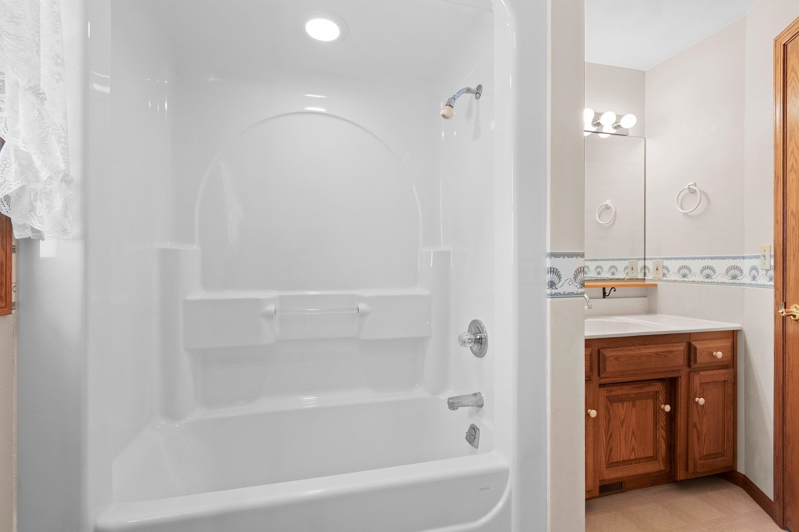 2980 West Northland Avenue Appleton, WI 54914 - Photo 32 of 59