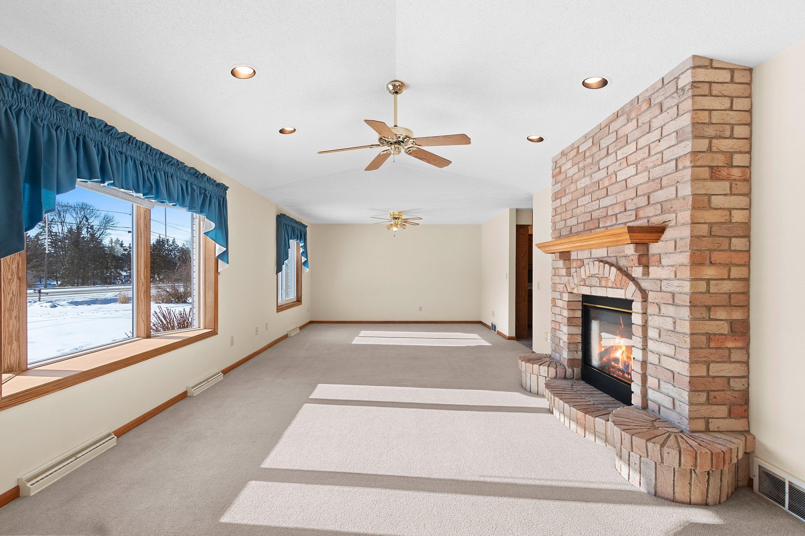 2980 West Northland Avenue Appleton, WI 54914 - Photo 4 of 59