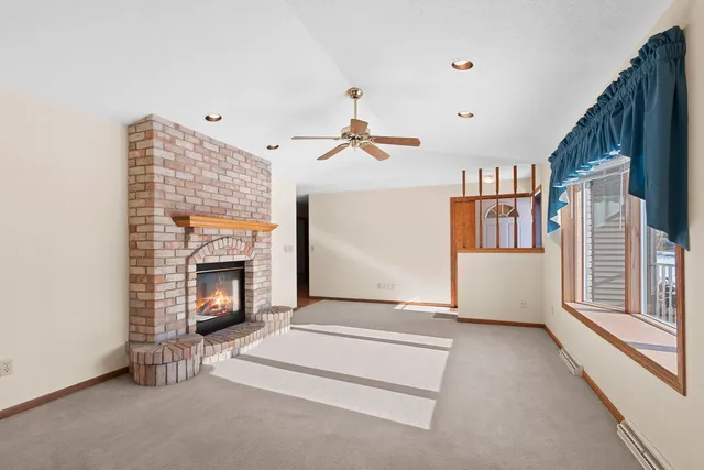 $364,900 | 2980 West Northland Avenue, Appleton, WI 54914