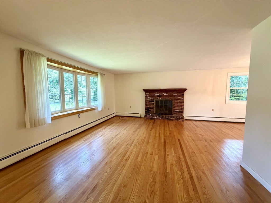 908 Burts Pit Road Northampton, MA 01062 - Photo 14 of 31 Gallery Image 14