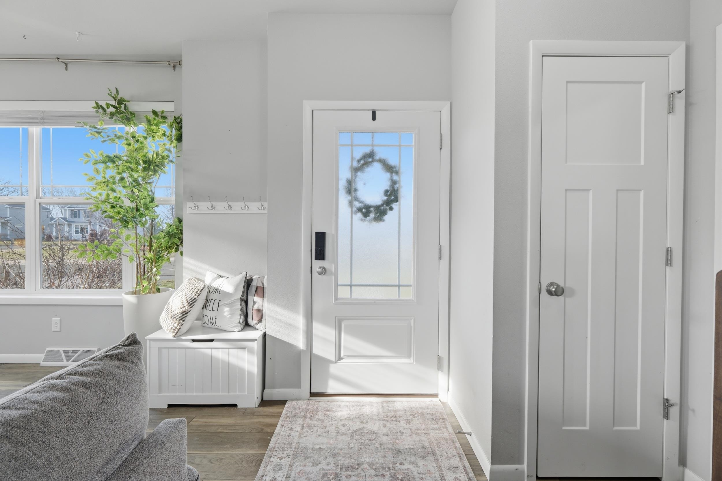 1137 O'Keeffe Avenue Sun Prairie, WI 53590 - Photo 3 of 56