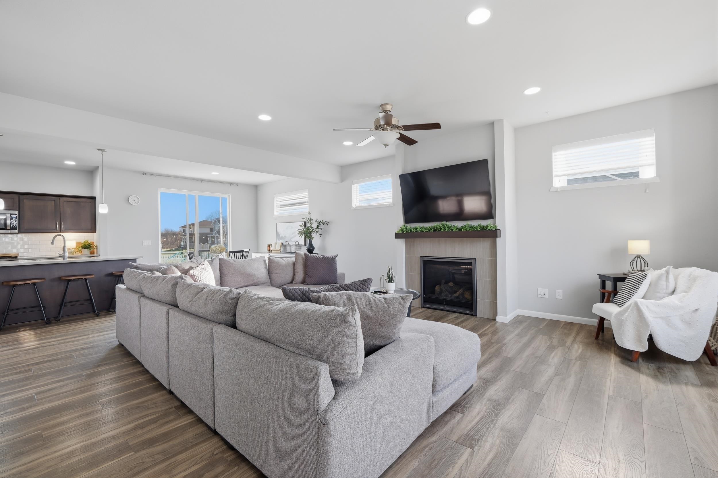 1137 O'Keeffe Avenue Sun Prairie, WI 53590 - Photo 5 of 56