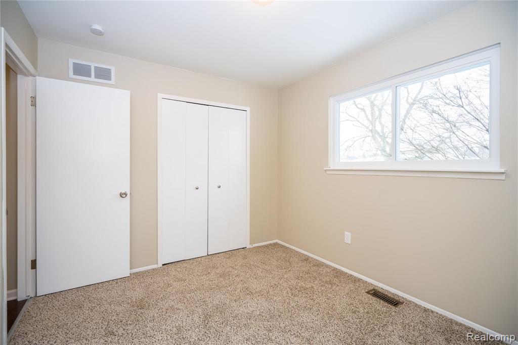 42278 Hanford Road Canton, MI 48187 - Photo 63 of 79