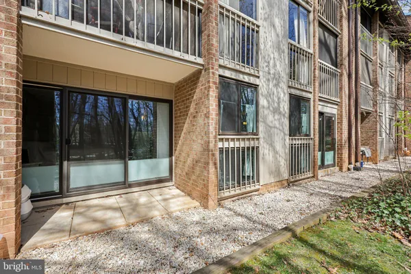 $310,000 | 1534 Moorings Drive, Unit 7A/2A, Reston, VA 20190