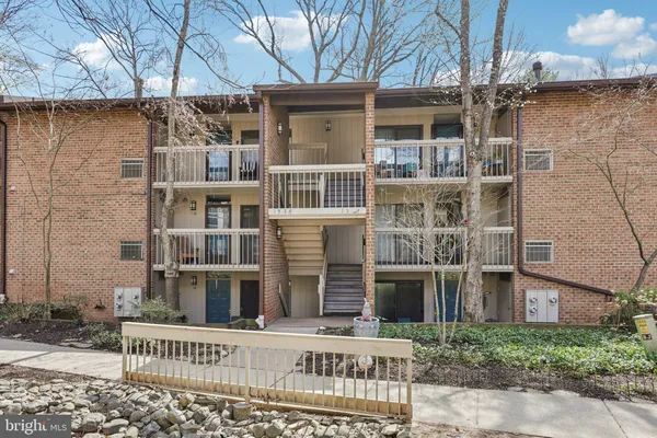 $310,000 | 1534 Moorings Drive, Unit 7A/2A, Reston, VA 20190