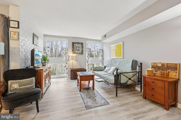 $310,000 | 1534 Moorings Drive, Unit 7A/2A, Reston, VA 20190