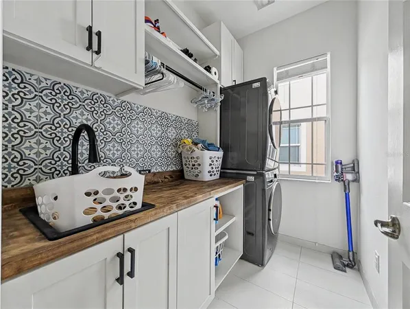 $5,995 | 5309 Napa Drive, Sarasota, FL 34243