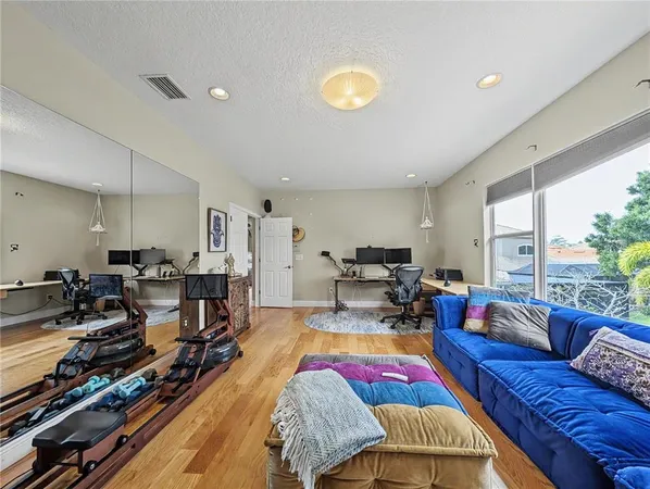 $5,995 | 5309 Napa Drive, Sarasota, FL 34243