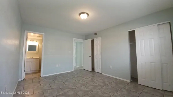 $1,400 | 181 Ulster Lane, Melbourne, FL 32935