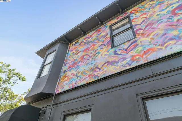 $2,580,988 | 1000 Central Avenue, Alameda, CA 94501