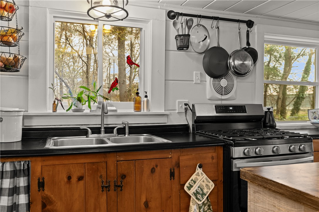 70 Cucumber Hill Road Foster, RI 02825 - Photo 18 of 33