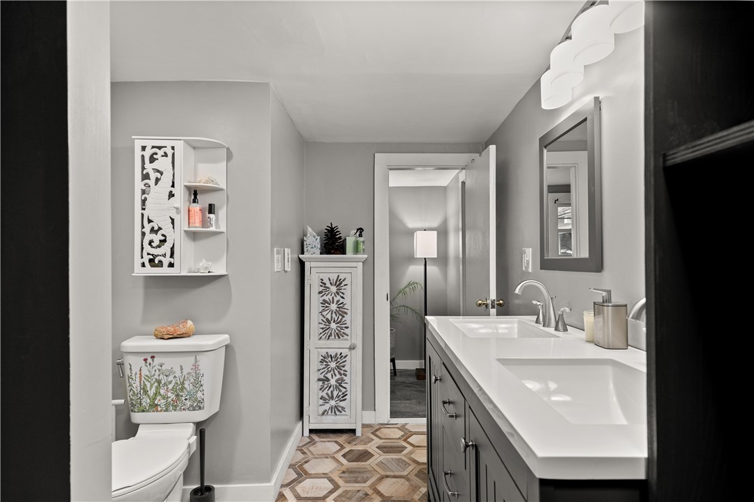 70 Cucumber Hill Road Foster, RI 02825 - Photo 5 of 33