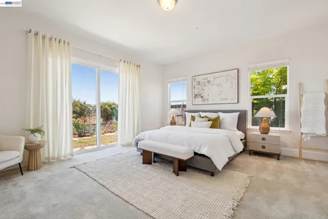 $2,599,000 | 5 Stirling Way, Hayward, CA 94542