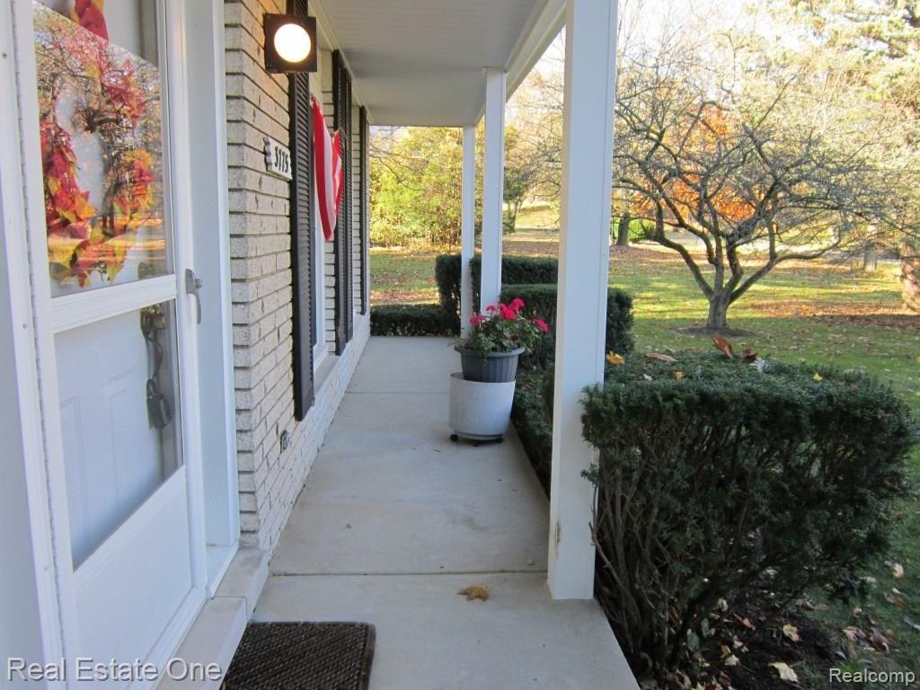 3775 Terrybrook Road West Bloomfield, MI 48322 - Photo 3 of 37 covered porch.JPG