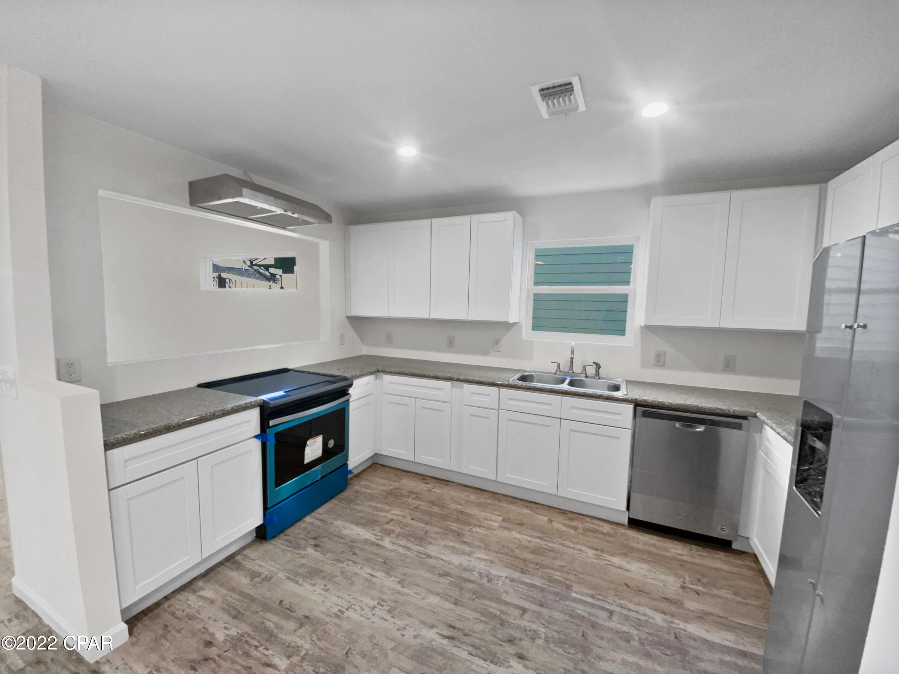 107 Ridgecrest Court Panama City, FL 32405 - Photo 7 of 11 Gallery Image 7
