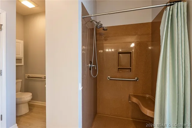 $465,000 | 806 Harbour Towne Drive, Unit 806E, Lake Ozark, MO 65049