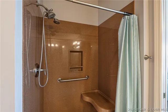 $465,000 | 806 Harbour Towne Drive, Unit 806E, Lake Ozark, MO 65049