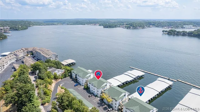 $465,000 | 806 Harbour Towne Drive, Unit 806E, Lake Ozark, MO 65049