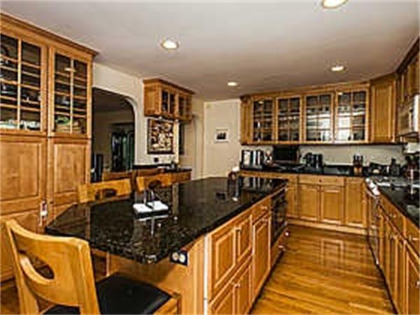 99 Pickwick Road Newton, MA 02468 - Photo 7 of 25