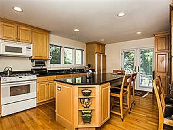 99 Pickwick Road Newton, MA 02468 - Photo 8 of 25