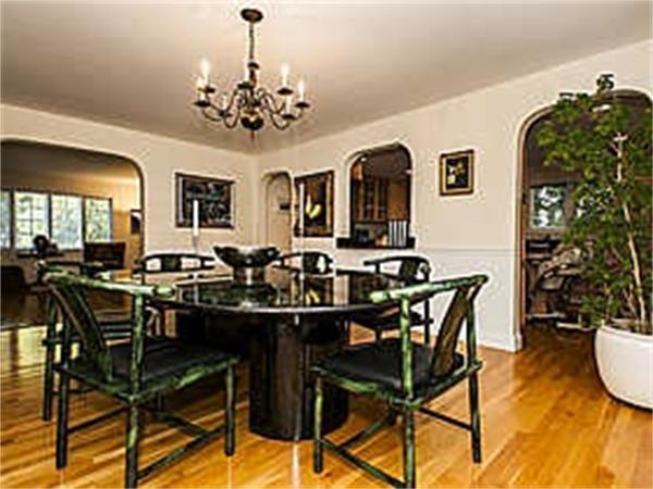 99 Pickwick Road Newton, MA 02468 - Photo 10 of 25