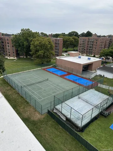 a view of a tennis court