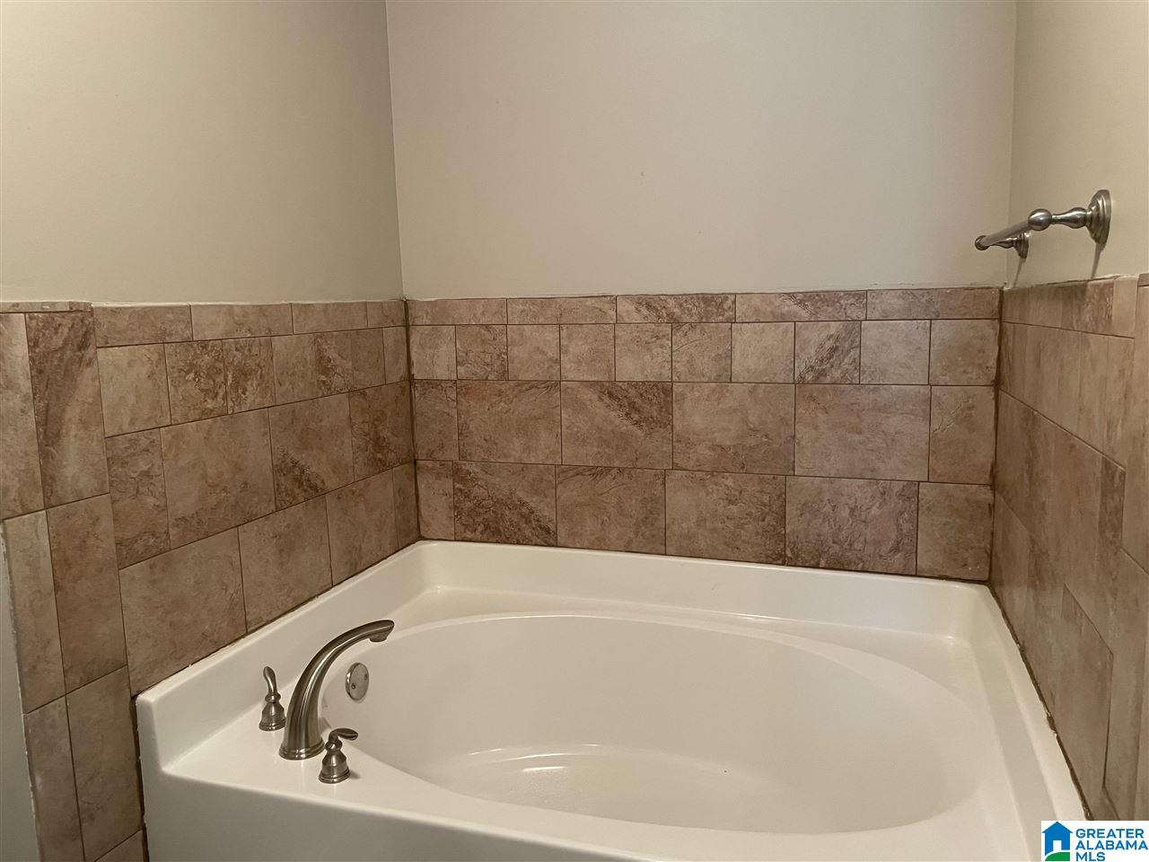 3050 Highview Lane Calera, AL 35040 - Photo 12 of 17