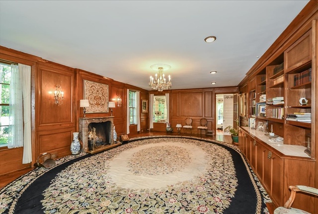 39 Locust Road Winnetka, IL 60093 - Photo 3 of 39