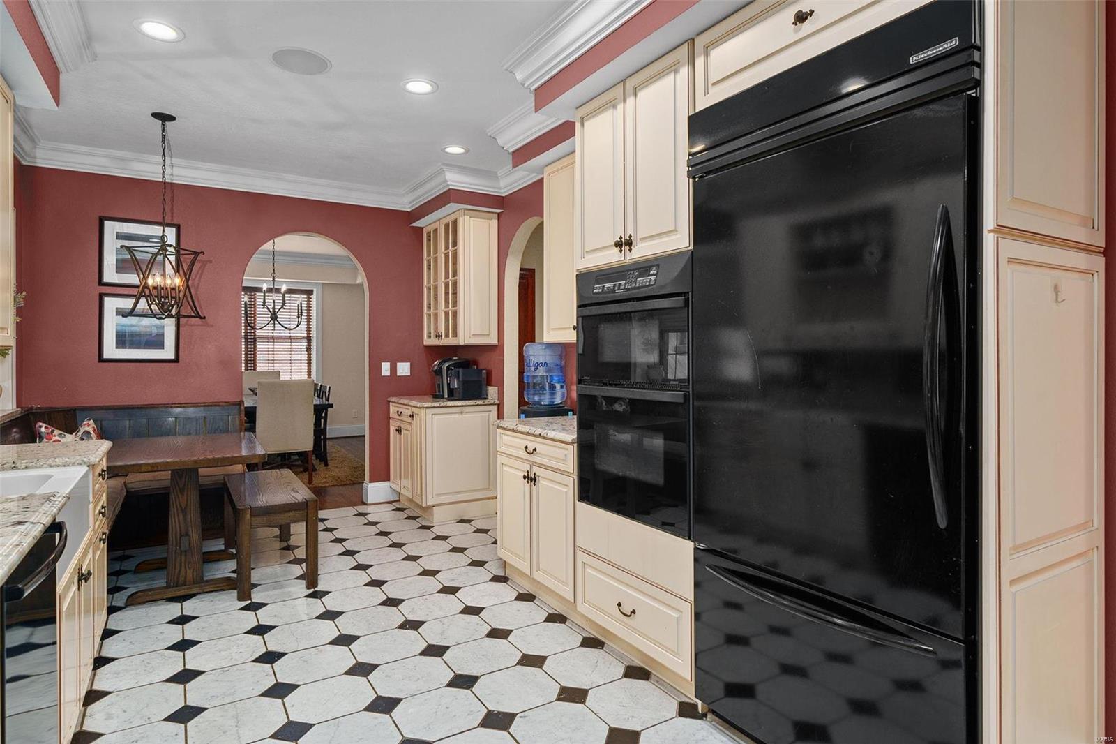 7621 Shirley Drive Clayton, MO 63105 - Photo 13 of 53