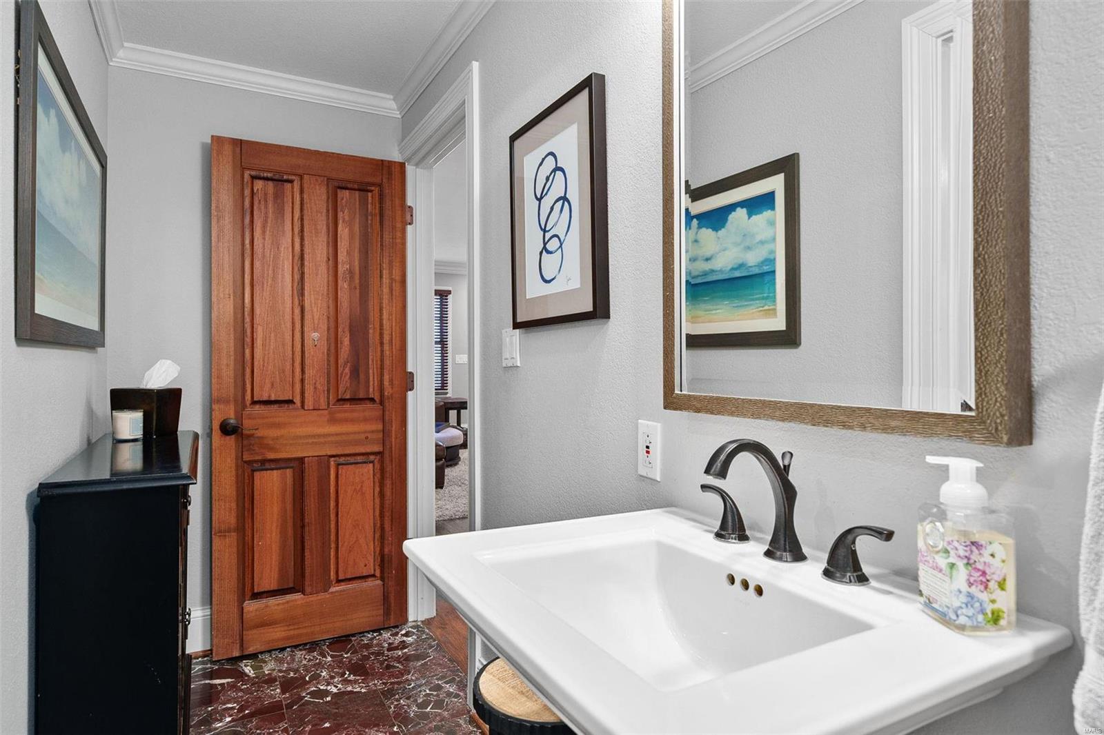 7621 Shirley Drive Clayton, MO 63105 - Photo 18 of 53