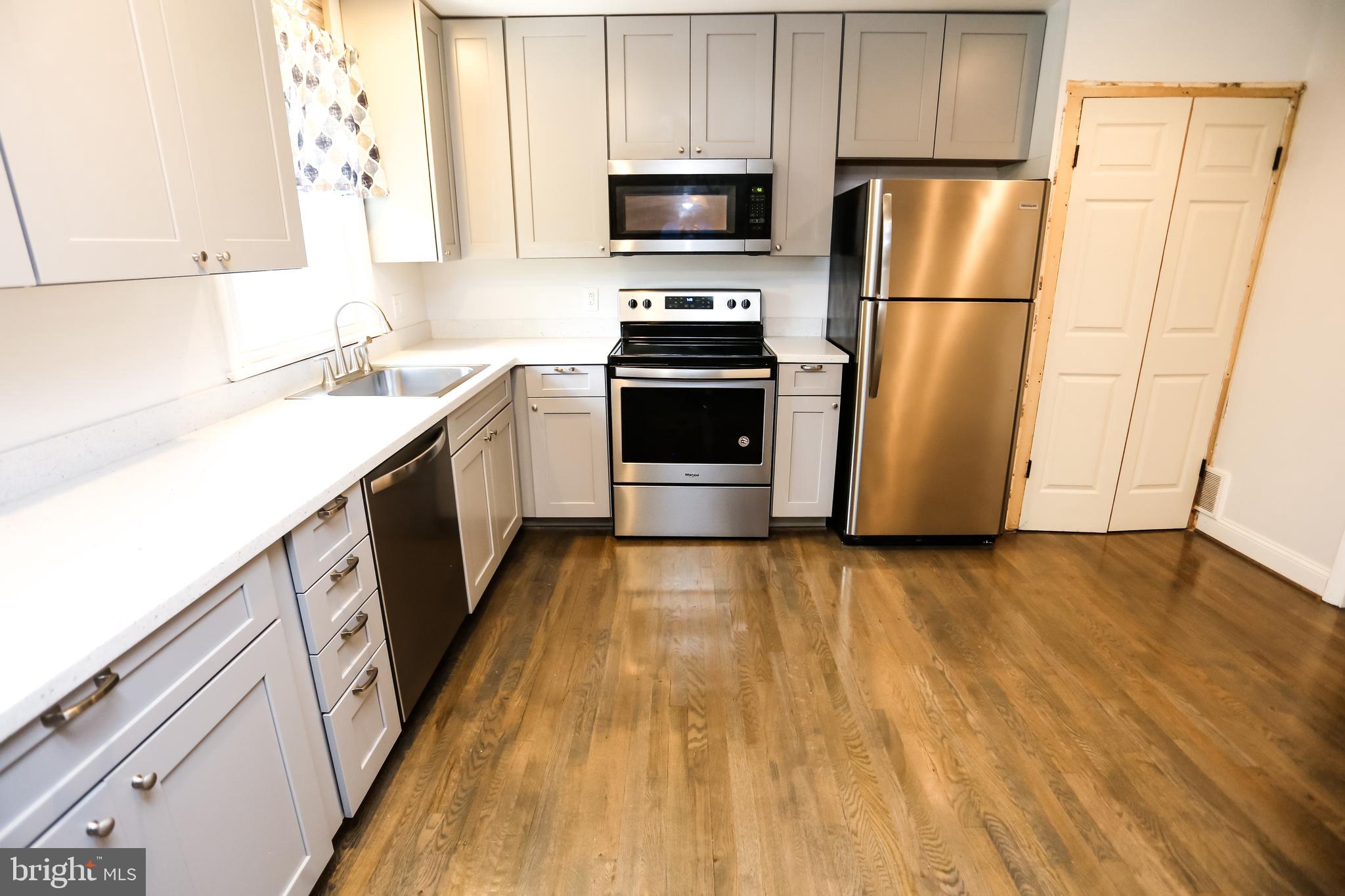 3529 Courtney School Road Midland, VA 22728 - Photo 3 of 28 Brand new remodeled kitchen
