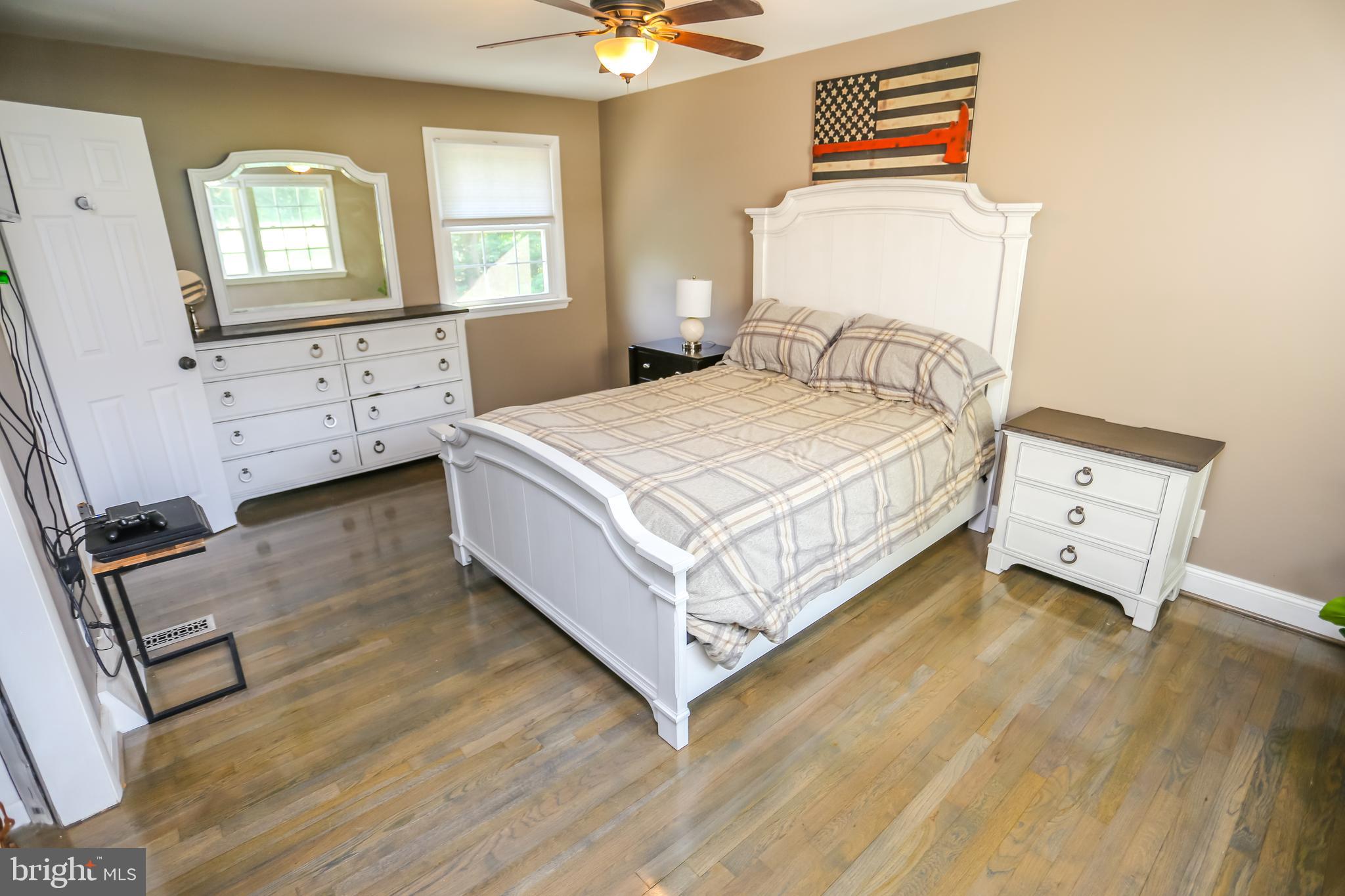 3529 Courtney School Road Midland, VA 22728 - Photo 7 of 28 Master bedroom suite- tons of natural light!!
