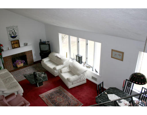 10 Carpenter Road Wayland, MA 01778 - Photo 3 of 12 Gallery Image 3