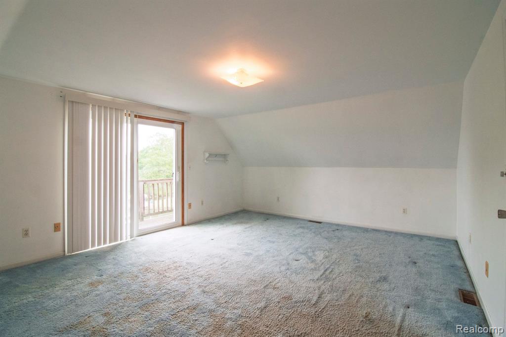 3266 Benstein Road Commerce Township, MI 48382 - Photo 27 of 39 Gallery Image 27
