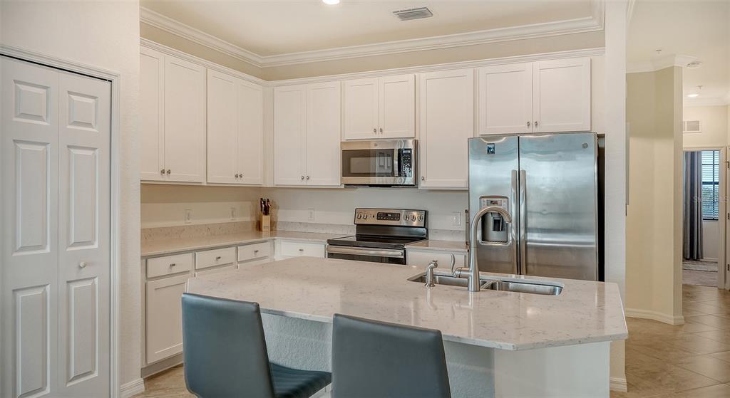 17510 Gawthrop Drive, Unit 308 Bradenton, FL 34211 - Photo 9 of 75