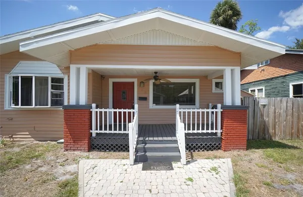 $2,700 | 916 East 25th Avenue, Tampa, FL 33605