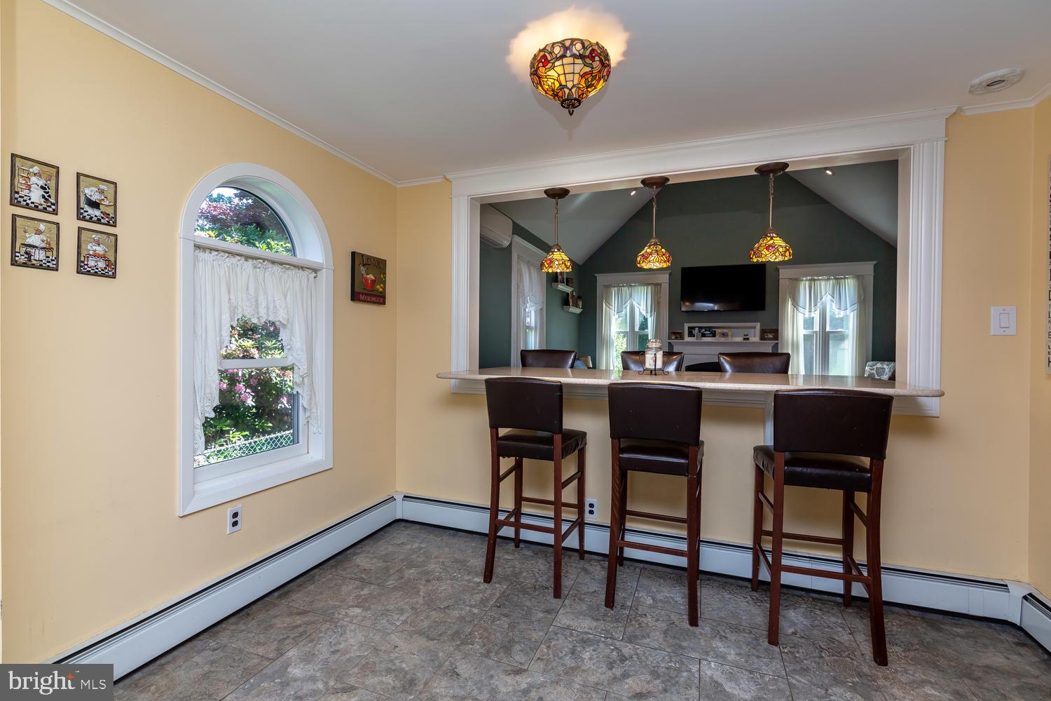 124 Rutledge Avenue Rutledge, PA 19070 - Photo 11 of 24 Breakfast Bar
