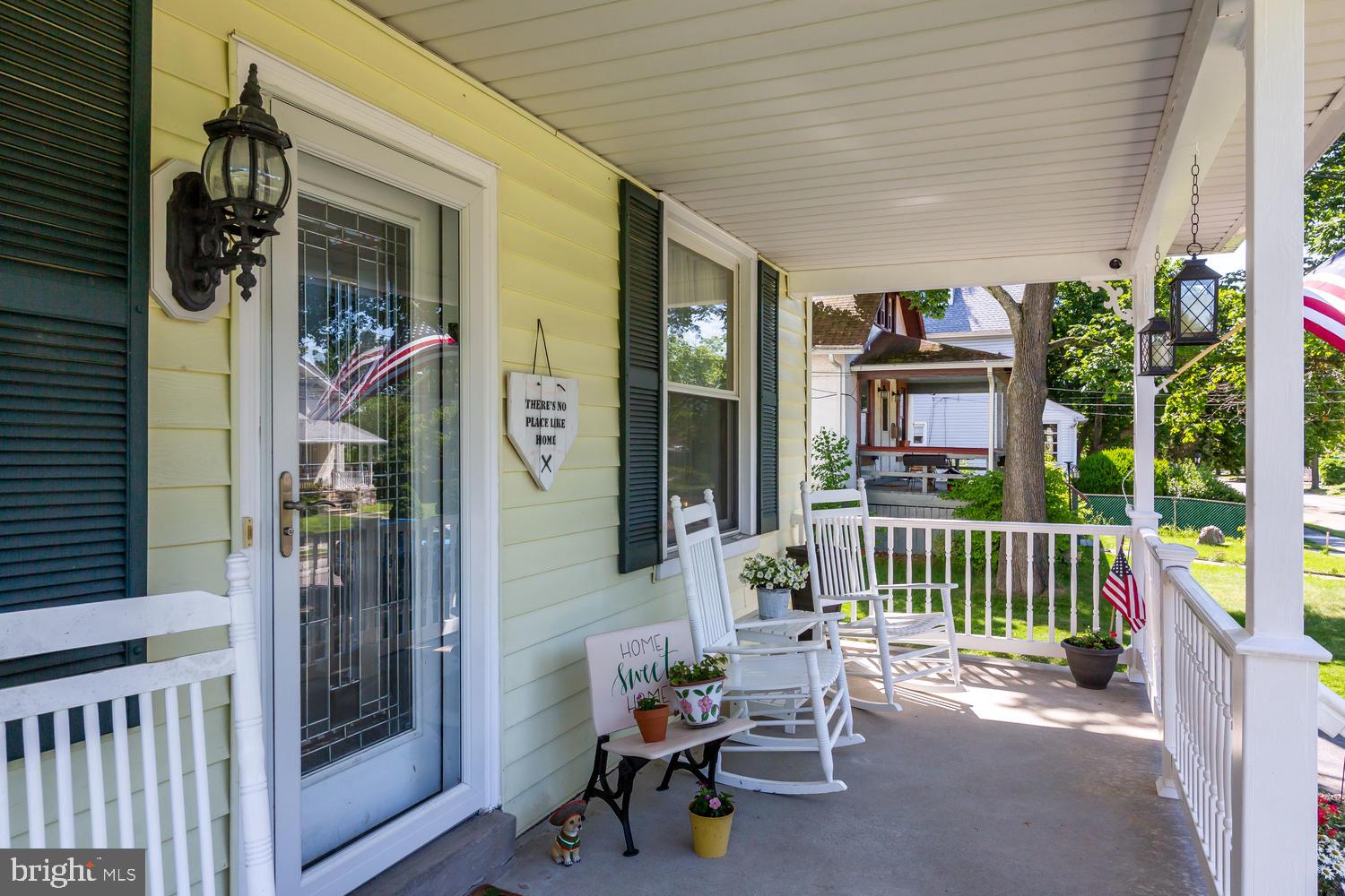 124 Rutledge Avenue Rutledge, PA 19070 - Photo 3 of 24 Open Front Porch