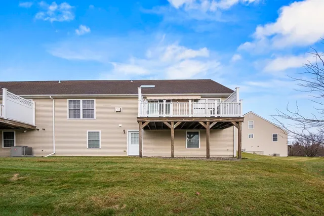 $619,900 | 71 Hillside Village Drive, Unit 71, West Boylston, MA 01583