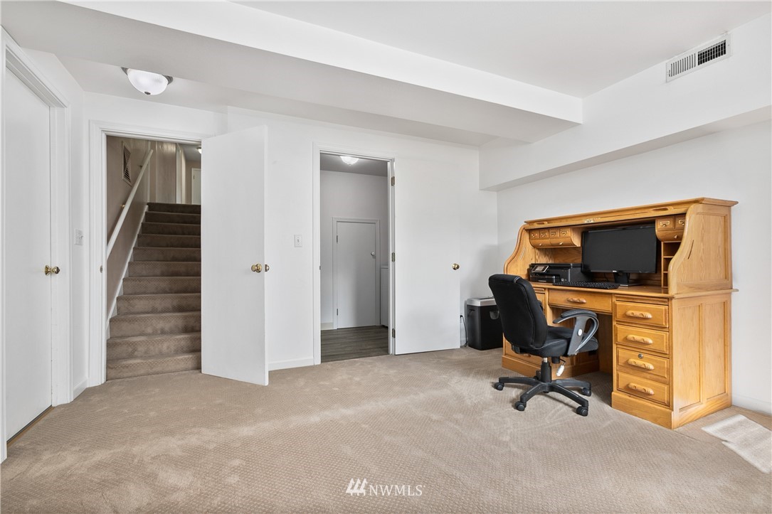 24215 2nd Place West Bothell, WA 98021 - Photo 16 of 30