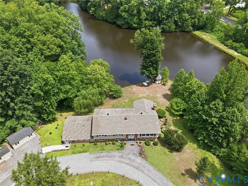 4512 Forrestal Road Chester, VA 23831 - Photo 3 of 47
