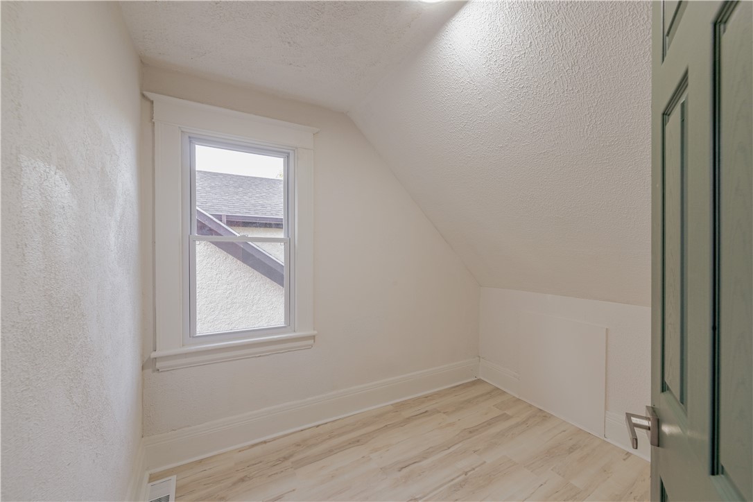 39 Mitchell Street Rochester, NY 14621 - Photo 11 of 23