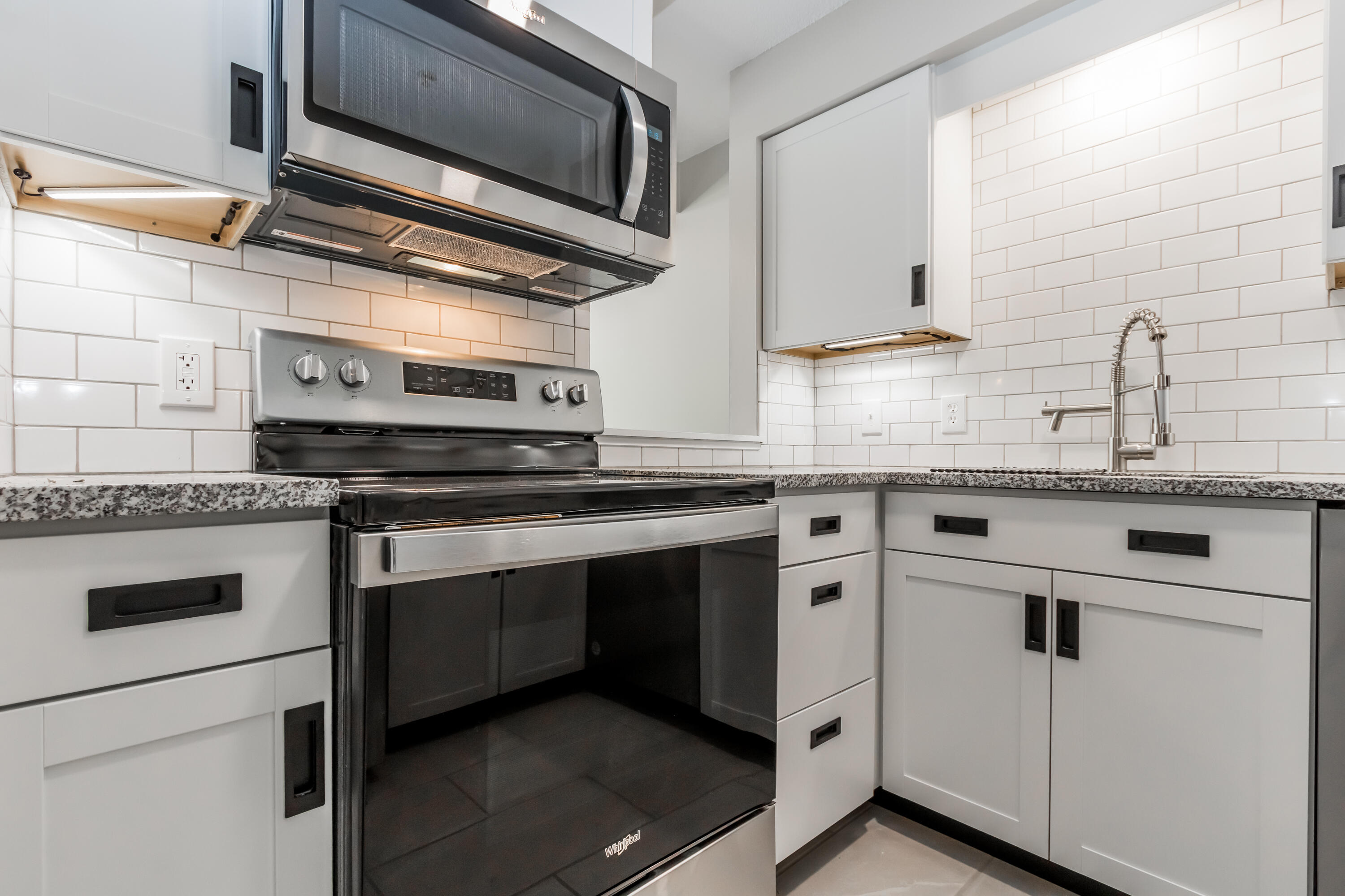 2 Ryefield Drive, Unit 6 Old Orchard Beach, ME 04064 - Photo 2 of 28 20230814PC-72019