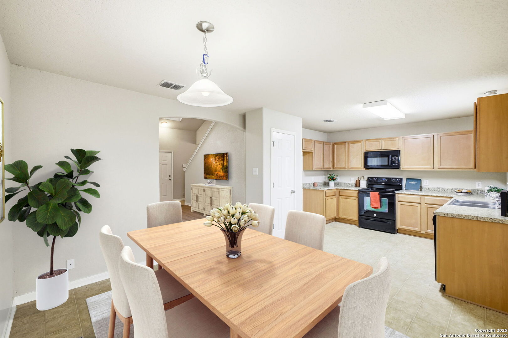 9347 Ingleton San Antonio, TX 78245 - Photo 8 of 24