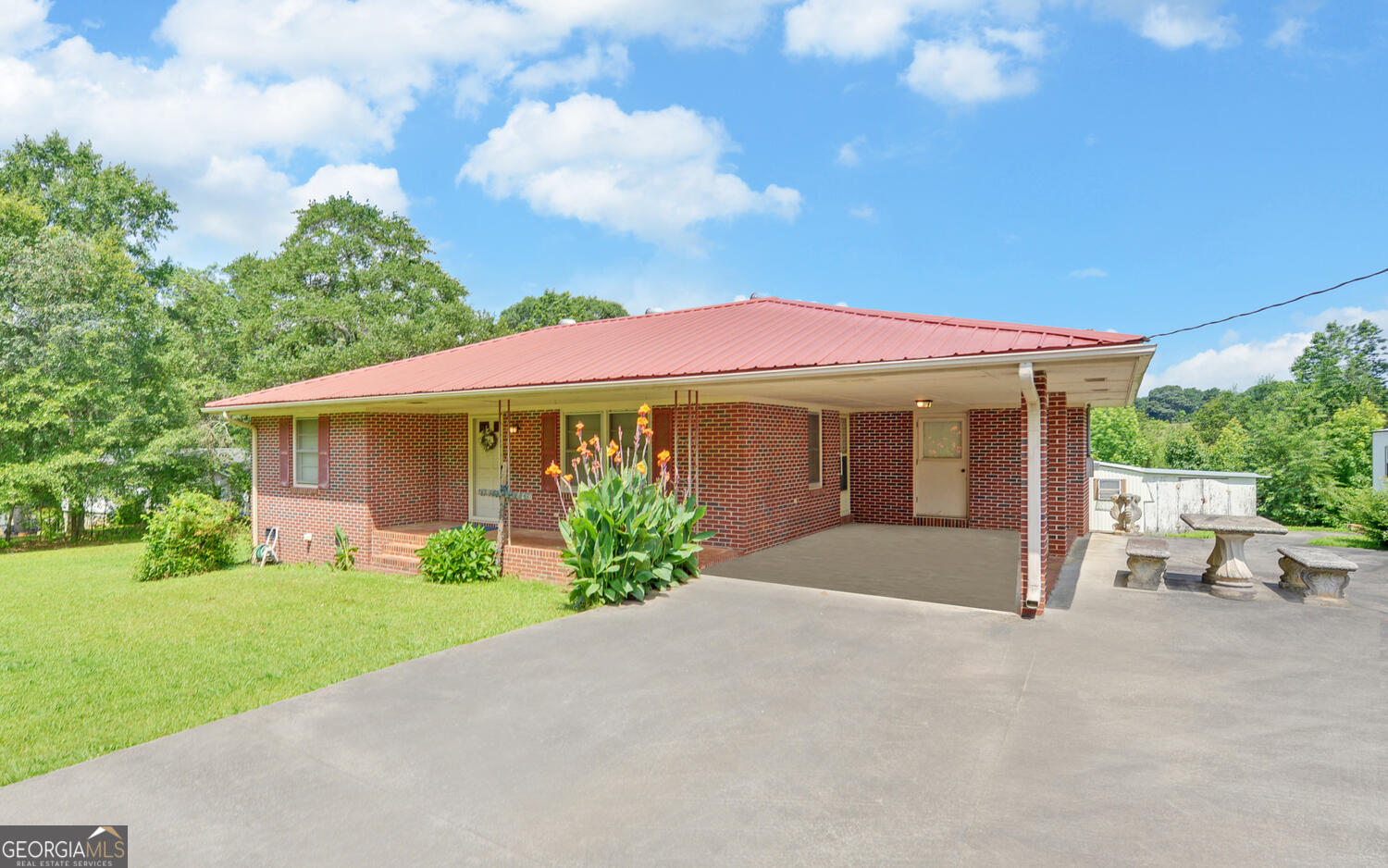 680 Fred King Road Hartwell, GA 30643 - Photo 2 of 37