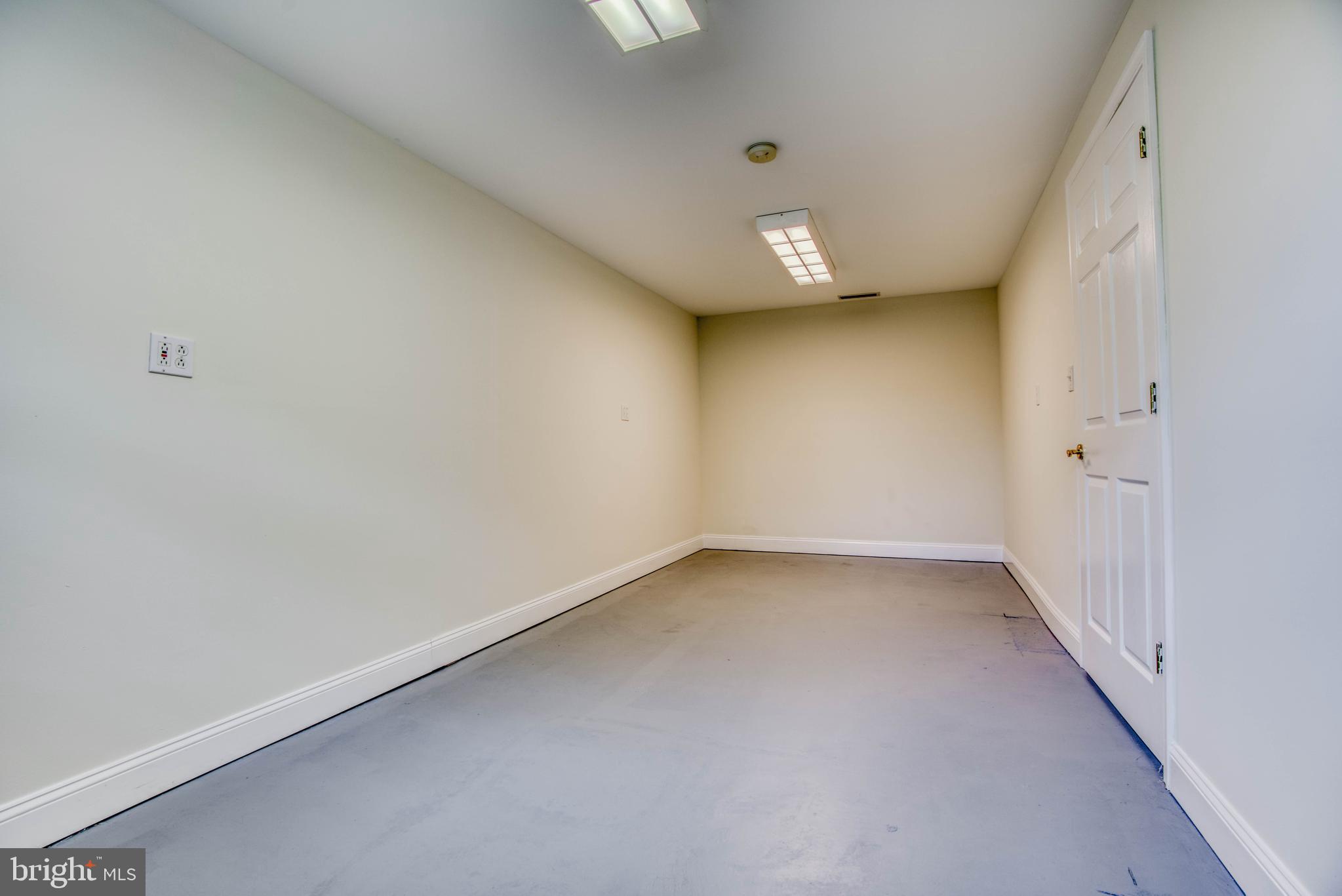 300 West Timonium Road Lutherville-Timonium, MD 21093 - Photo 50 of 50 Another large room with lots of light-craftroom??